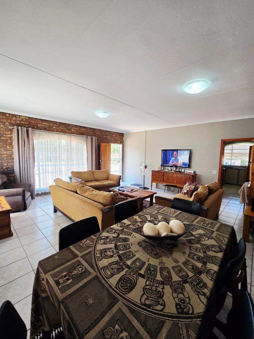 3 Bedroom Property for Sale in La Hoff North West